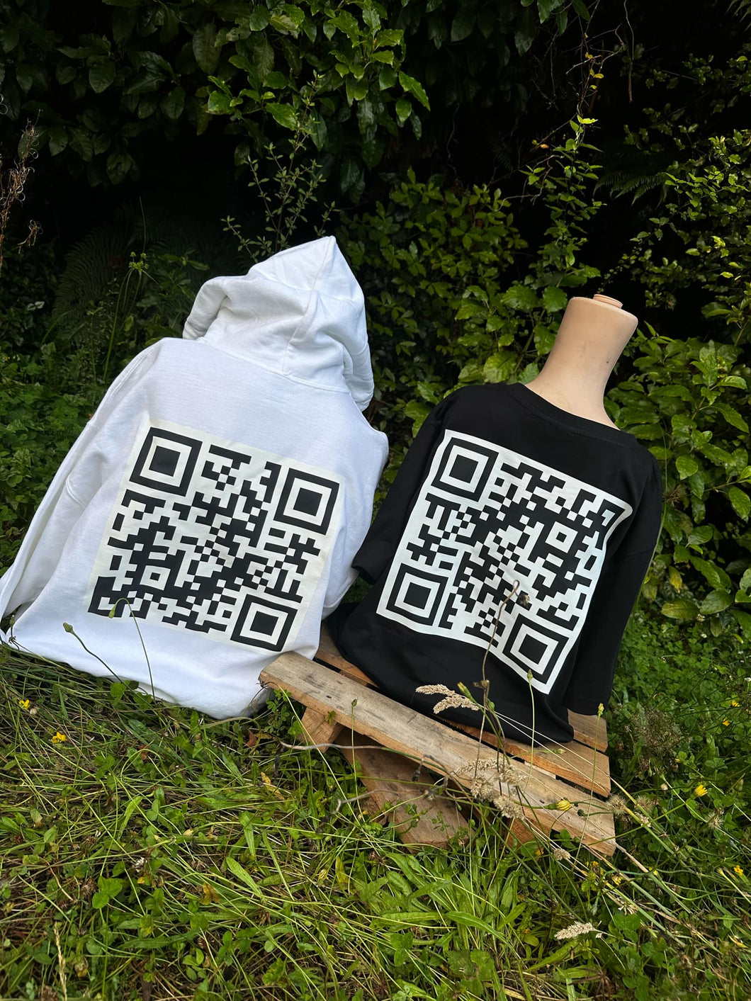 QR CODE TEE