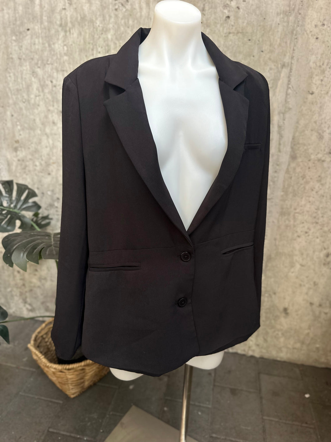 BLACK BLAZER - SZ 14