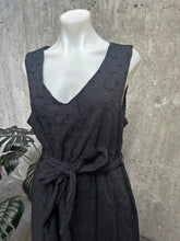 Load image into Gallery viewer, BLACK SUMMER DRESS - SZ 14
