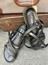 Load image into Gallery viewer, SUMMER SANDALS - SZ 8
