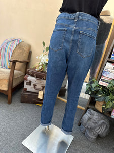 SKINNY MID RISE JEANS SZ 16